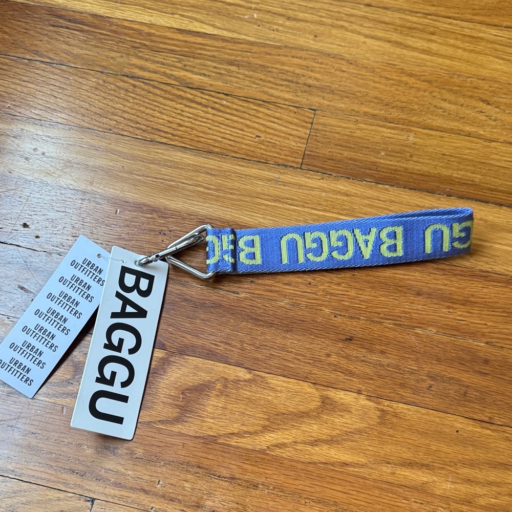 NWT Baggu Logo Keychain Pansy Blue Lemon Curd